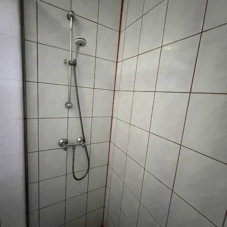 Konukevi Bajkowe Zacisze - Basen, Ping-pong, Bilard