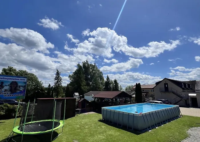 Bajkowe Zacisze - Basen, Ping-pong, Bilard Maison d'hôtes 3*